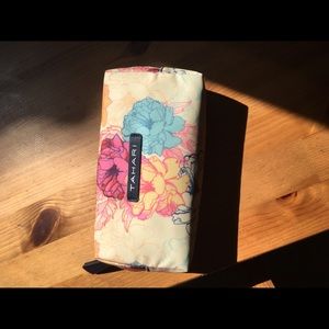 Tahari floral makeup bag